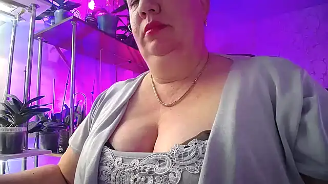  Sweet Woman online show from 10/27/25, 02:29