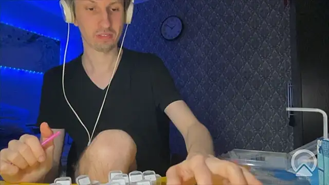 Aki-Laky online show from 02/24/26, 08:53