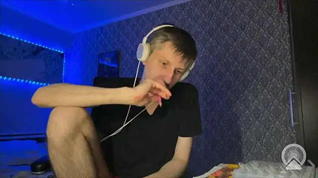 Aki-Laky online show from 03/26/26, 09:24