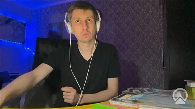 Aki-Laky online show from 01/14/26, 06:11