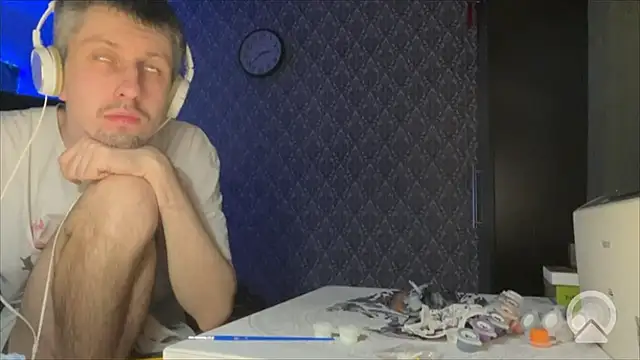 Aki-Laky online show from 12/20/25, 09:39