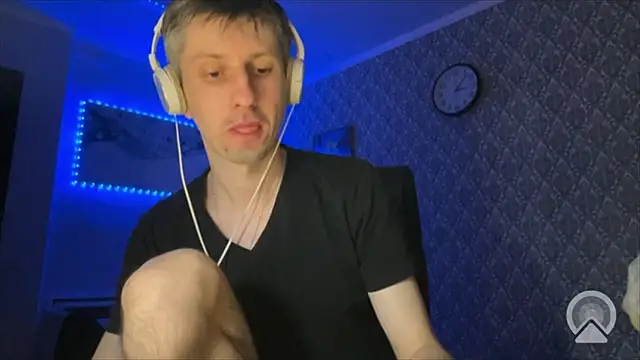 Aki-Laky online show from 03/27/26, 10:11