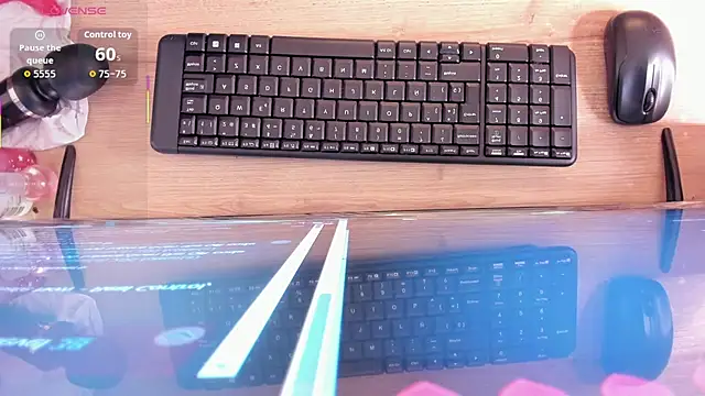 marien thomson  online show from 02/05/26, 01:12