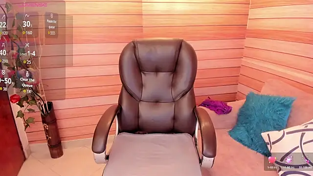 Snapshot of marien_thomson_ chatting on 09/28/25, 11:01 marien thomson online show from 09/28/25, 11:01