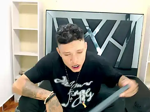 Oliver Ovii online show from 03/07/26, 02:29