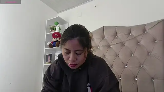 Sweet Orianaa online show from 06/15/26, 08:19