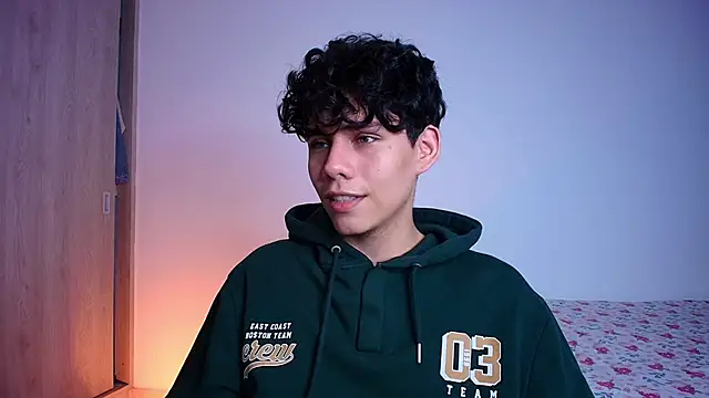 Snapshot of Naytoon__lex chatting on 03/14/25, 10:18 Naytoon lex online show from 03/14/25, 10:18