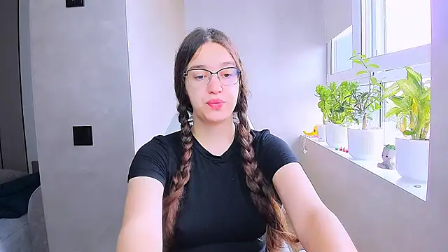 fancy bunny online show from 06/02/26, 05:29
