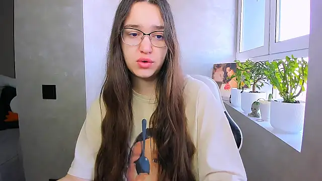 fancy bunny online show from 04/01/26, 06:26