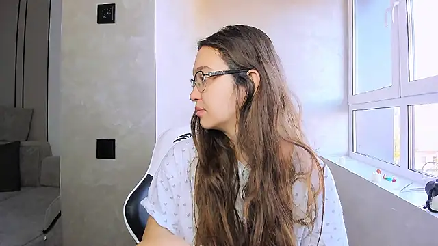 Snapshot of fancy_bunny chatting on 11/06/25, 06:17 fancy bunny online show from 11/06/25, 06:17