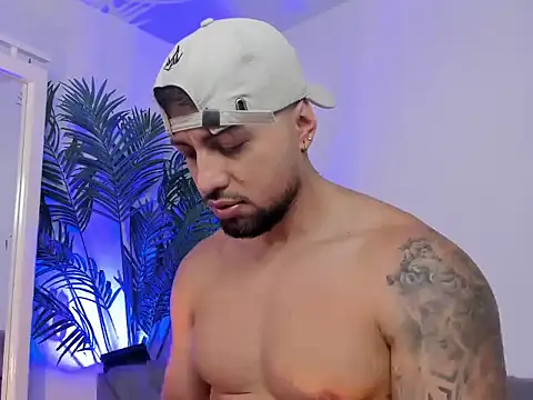 OwenMaximus814 online show from 11/09/25, 03:16