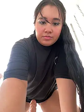 melyescobar online show from 02/27/25, 12:12