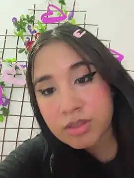 melyescobar online show from 03/17/25, 12:04