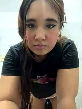 melyescobar online show from 10/18/25, 03:30