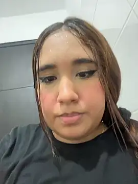 melyescobar online show from 10/27/25, 03:29