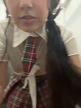 Snapshot of melyescobar chatting on 02/01/26, 03:38 melyescobar online show from 02/01/26, 03:38