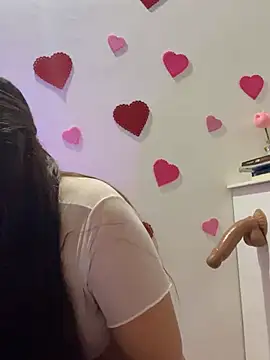 Snapshot of melyescobar chatting on 02/12/26, 04:01 melyescobar online show from 02/12/26, 04:01