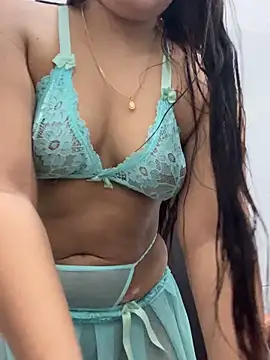 Snapshot of melyescobar chatting on 02/06/26, 03:46 melyescobar online show from 02/06/26, 03:46