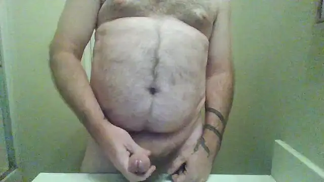 Snapshot of WatchinU82 chatting on 10/07/25, 04:13 WatchinU82 online show from 10/07/25, 04:13