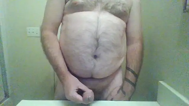 Snapshot of WatchinU82 chatting on 10/09/25, 04:24 WatchinU82 online show from 10/09/25, 04:24