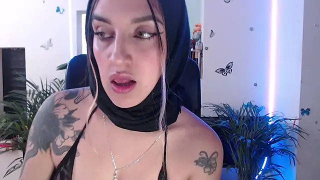 Lia-mitch online show from 06/10/26, 06:42