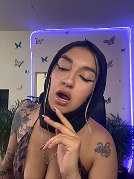 Lia-mitch online show from 03/26/26, 06:39