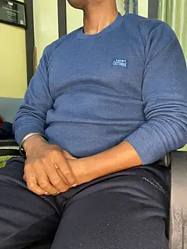 Snapshot of loveboyrp chatting on 01/13/26, 03:10 loveboyrp online show from 01/13/26, 03:10