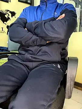 Snapshot of loveboyrp chatting on 01/16/26, 03:10 loveboyrp online show from 01/16/26, 03:10