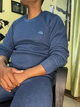 Snapshot of loveboyrp chatting on 01/10/26, 03:57 loveboyrp online show from 01/10/26, 03:57