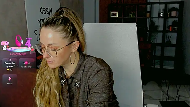 LadyIzabel online show from 02/21/26, 02:41