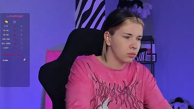 AliceSunday online show from 10/11/25, 05:19