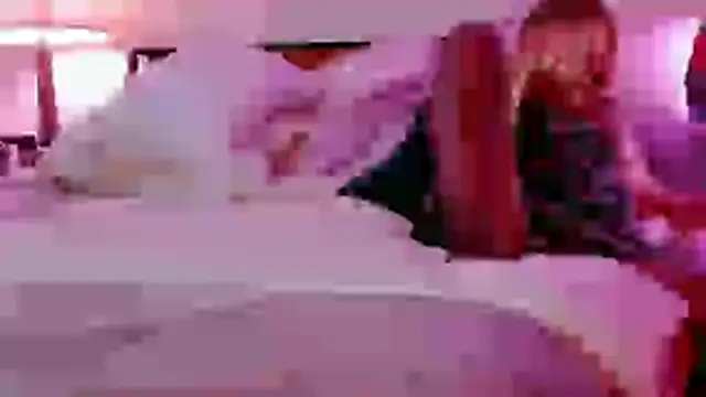 NinasNylonz online show from 10/11/25, 04:13