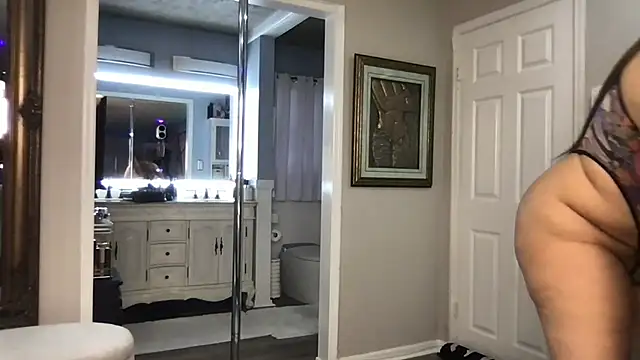 curvyfunlover online show from 10/14/25, 10:20