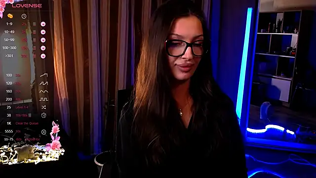 Laura Bess online show from 09/24/25, 04:46