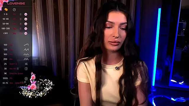 Snapshot of Laura_Bess chatting on 05/30/26, 09:20 Laura Bess online show from 05/30/26, 09:20