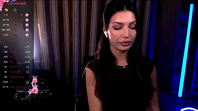 Laura Bess online show from 11/29/25, 10:21