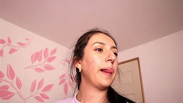 Sweet Sammy  online show from 10/16/25, 09:39