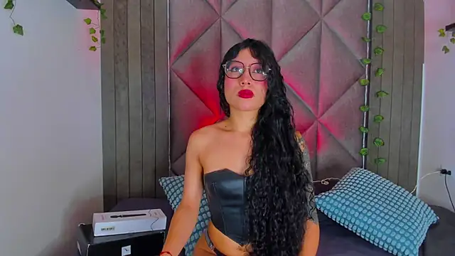 BriaConner  online show from 05/10/26, 11:03