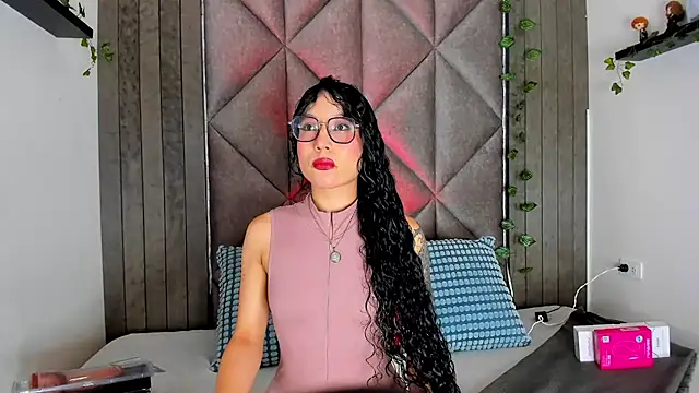 BriaConner  online show from 03/30/26, 01:29