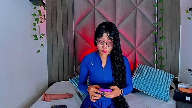 BriaConner  online show from 05/05/26, 02:58