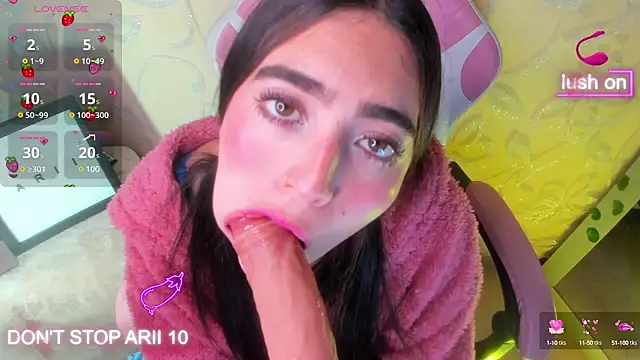 Snapshot of Arii_vega_ chatting on 03/07/25, 11:49 Arii vega online show from 03/07/25, 11:49