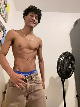 Masterikee online show from 12/31/24, 03:09