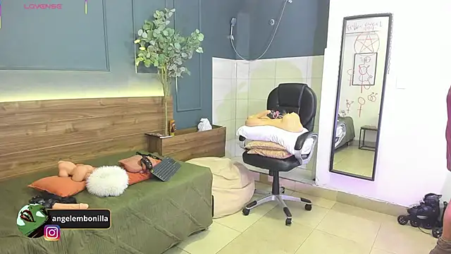 megan morgan01 online show from 05/15/26, 12:14