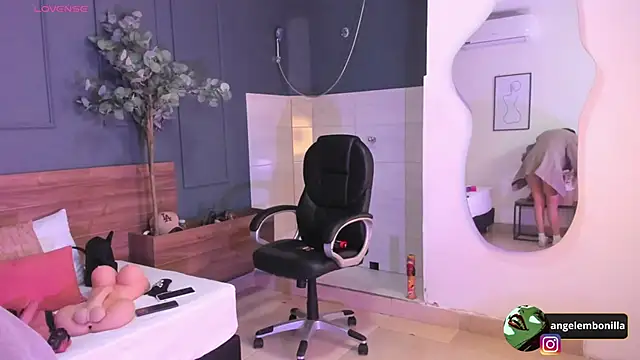 megan morgan01 online show from 12/04/25, 12:04