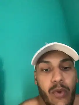 Snapshot of Pinocchiu chatting on 11/28/25, 01:00 Pinocchiu online show from 11/28/25, 01:00