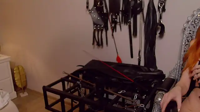 MinnieDrew online show from 03/18/26, 08:10