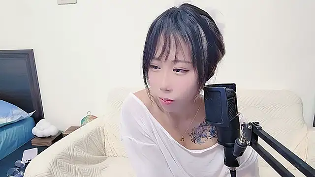 Snapshot of Fine-sand chatting on 10/12/25, 06:04 Fine-sand online show from 10/12/25, 06:04