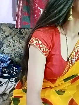 Snapshot of Bulbul_02 chatting on 03/08/25, 08:33 Bulbul 02 online show from 03/08/25, 08:33