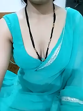 Snapshot of Bulbul_02 chatting on 09/21/25, 05:23 Bulbul 02 online show from 09/21/25, 05:23