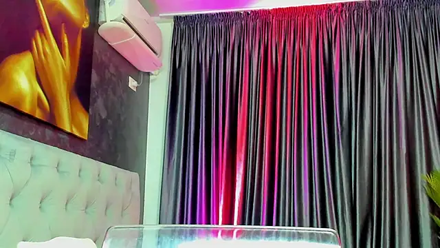 glossy blondegirl online show from 11/25/25, 07:19